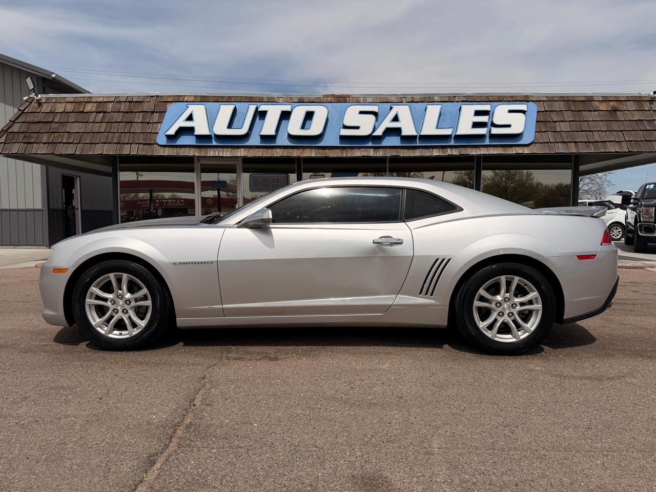 Chevrolet Camaro 2dr Cpe LS w/2LS 2015