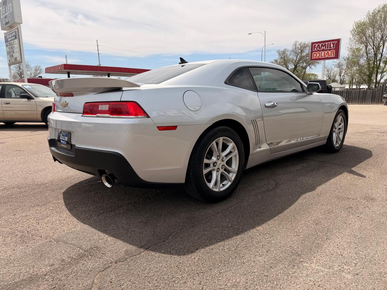 Chevrolet Camaro 2dr Cpe LS w/2LS 2015