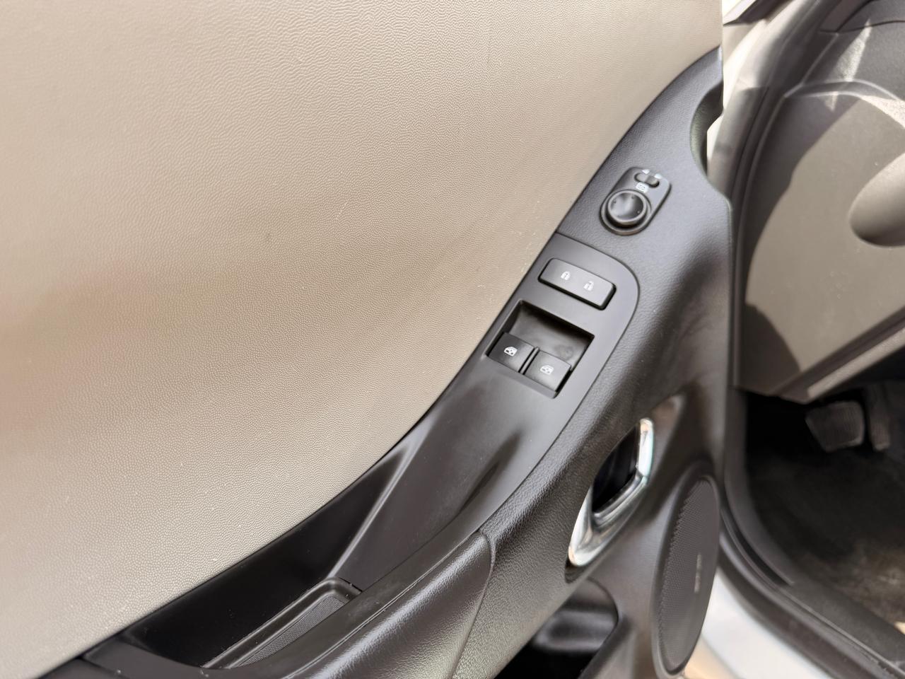 Chevrolet Camaro 2dr Cpe LS w/2LS 2015