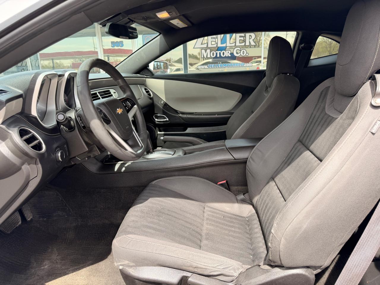 Chevrolet Camaro 2dr Cpe LS w/2LS 2015