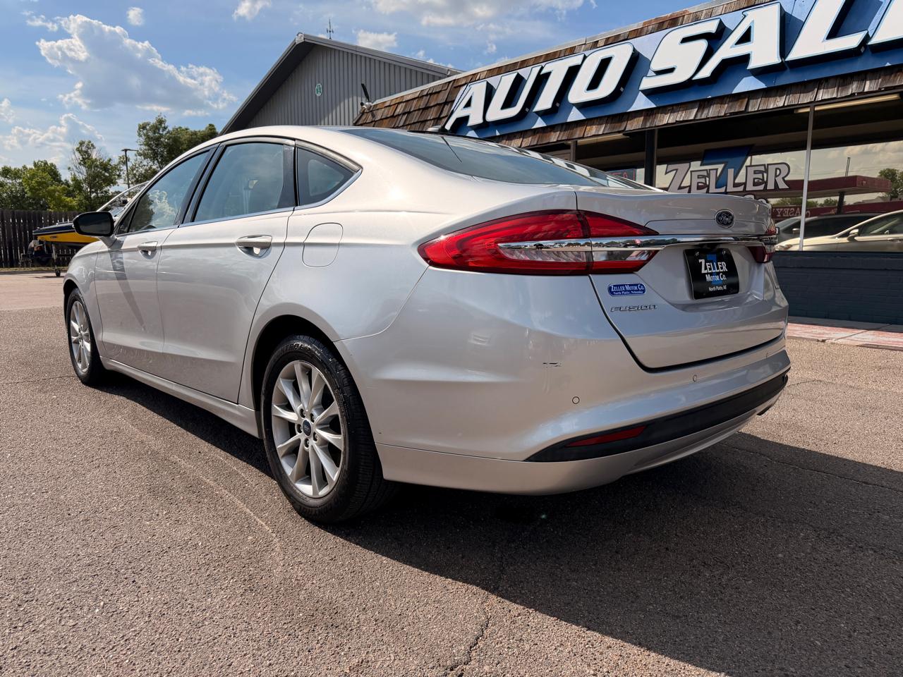 Ford Fusion SE FWD 2017