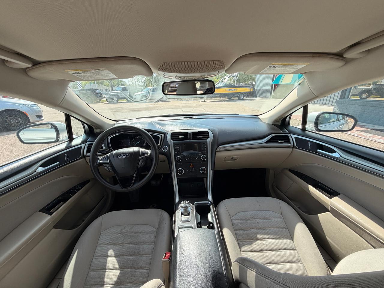 Ford Fusion SE FWD 2017