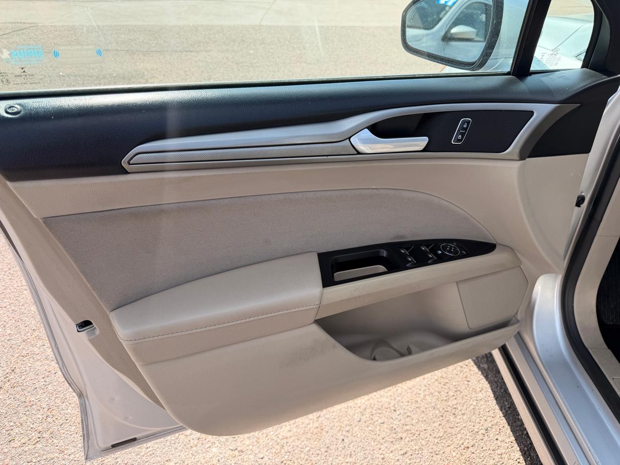 Ford Fusion SE FWD 2017