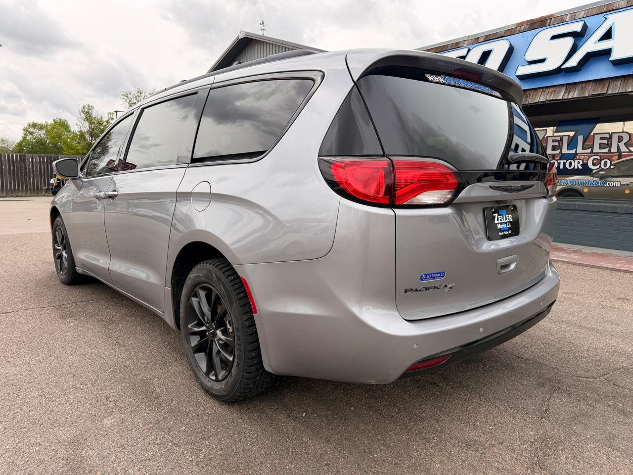 Chrysler Pacifica Launch Edition AWD 2020