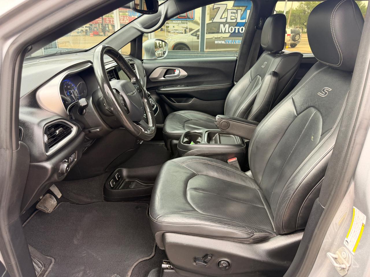 Chrysler Pacifica Launch Edition AWD 2020