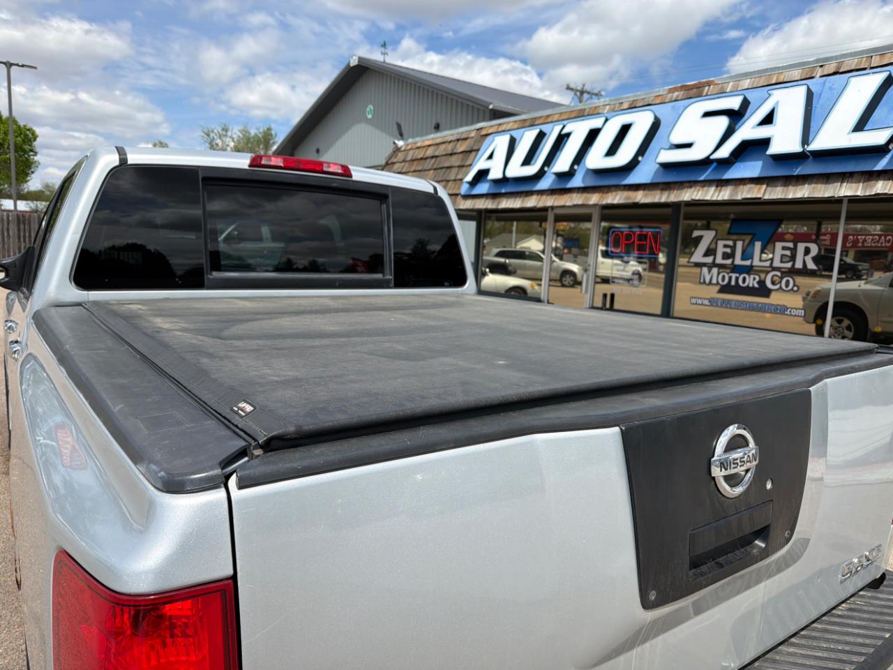 Nissan Titan SE Crew Cab 4WD FFV 2006