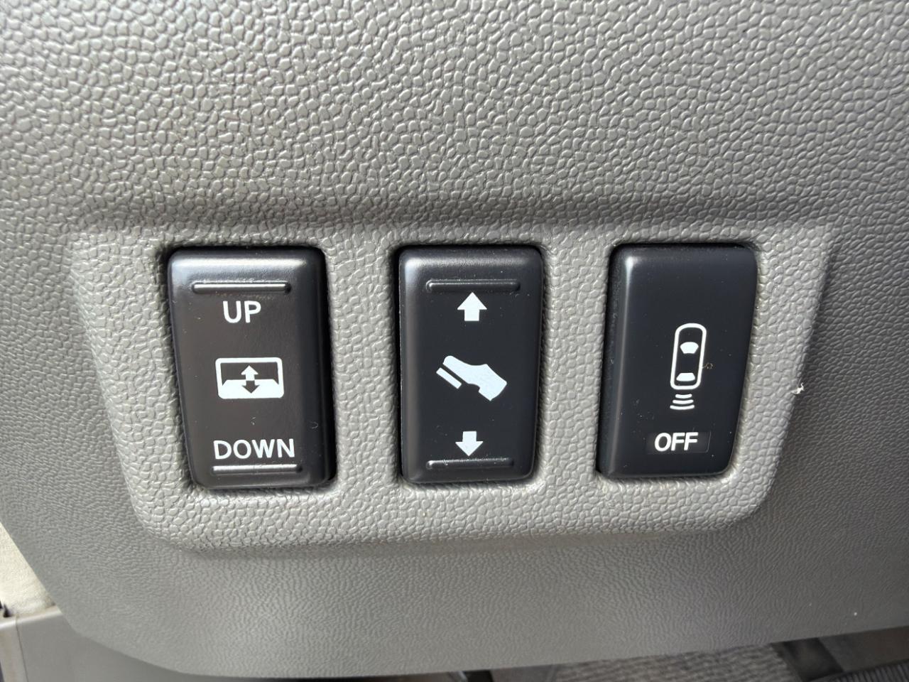 Nissan Titan SE Crew Cab 4WD FFV 2006