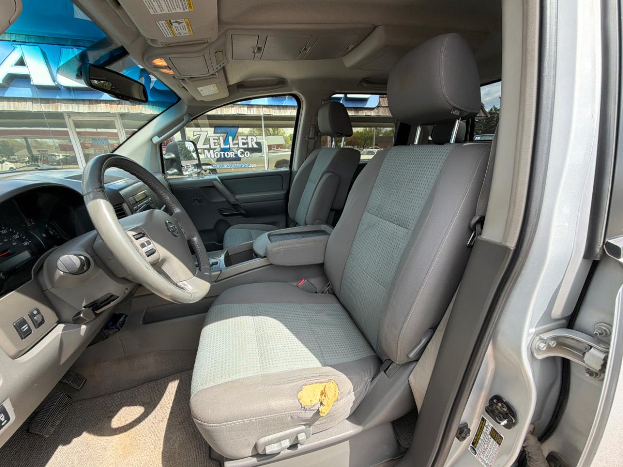 Nissan Titan SE Crew Cab 4WD FFV 2006