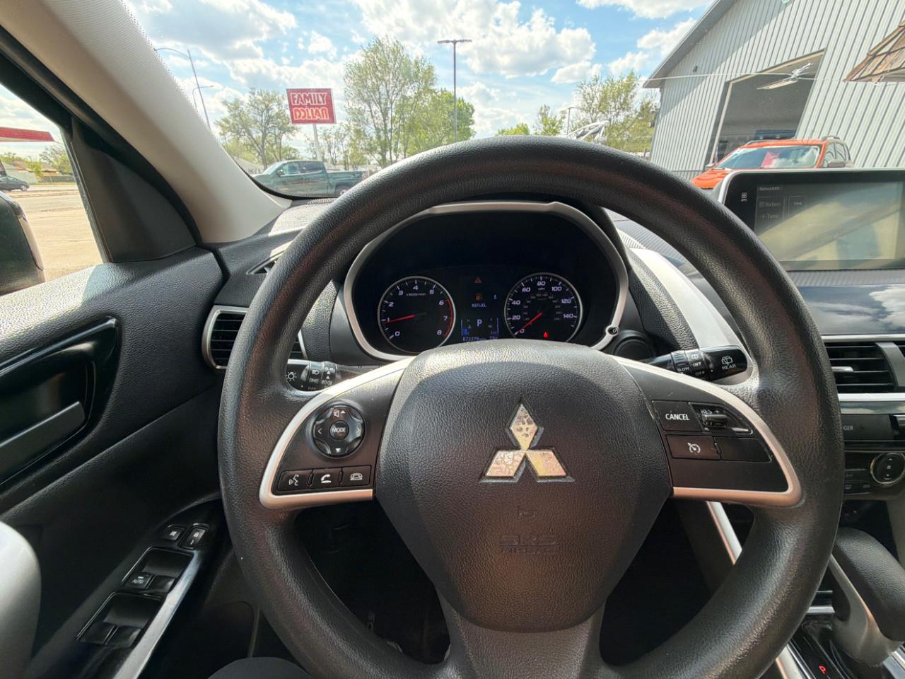 Mitsubishi Eclipse Cross LE FWD 2020