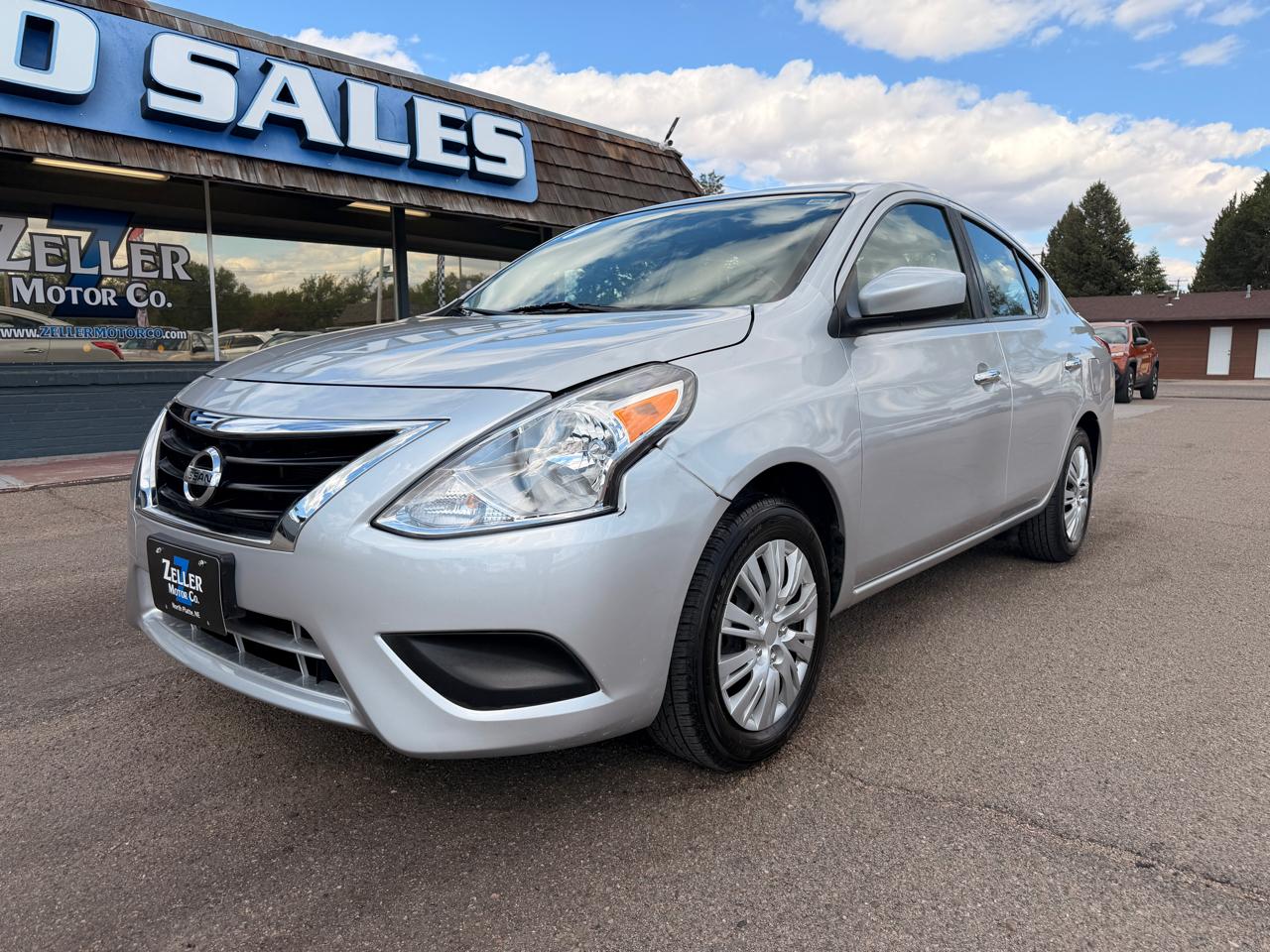 2019 Nissan Versa Sedan SV CVT