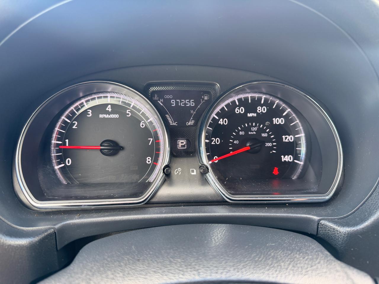 Nissan Versa Sedan SV CVT 2019