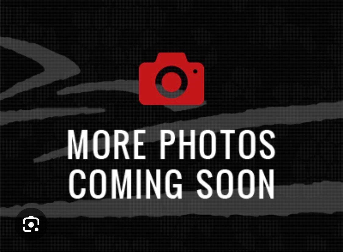 RAM 1500 4WD Crew Cab 140.5" Sport 2015