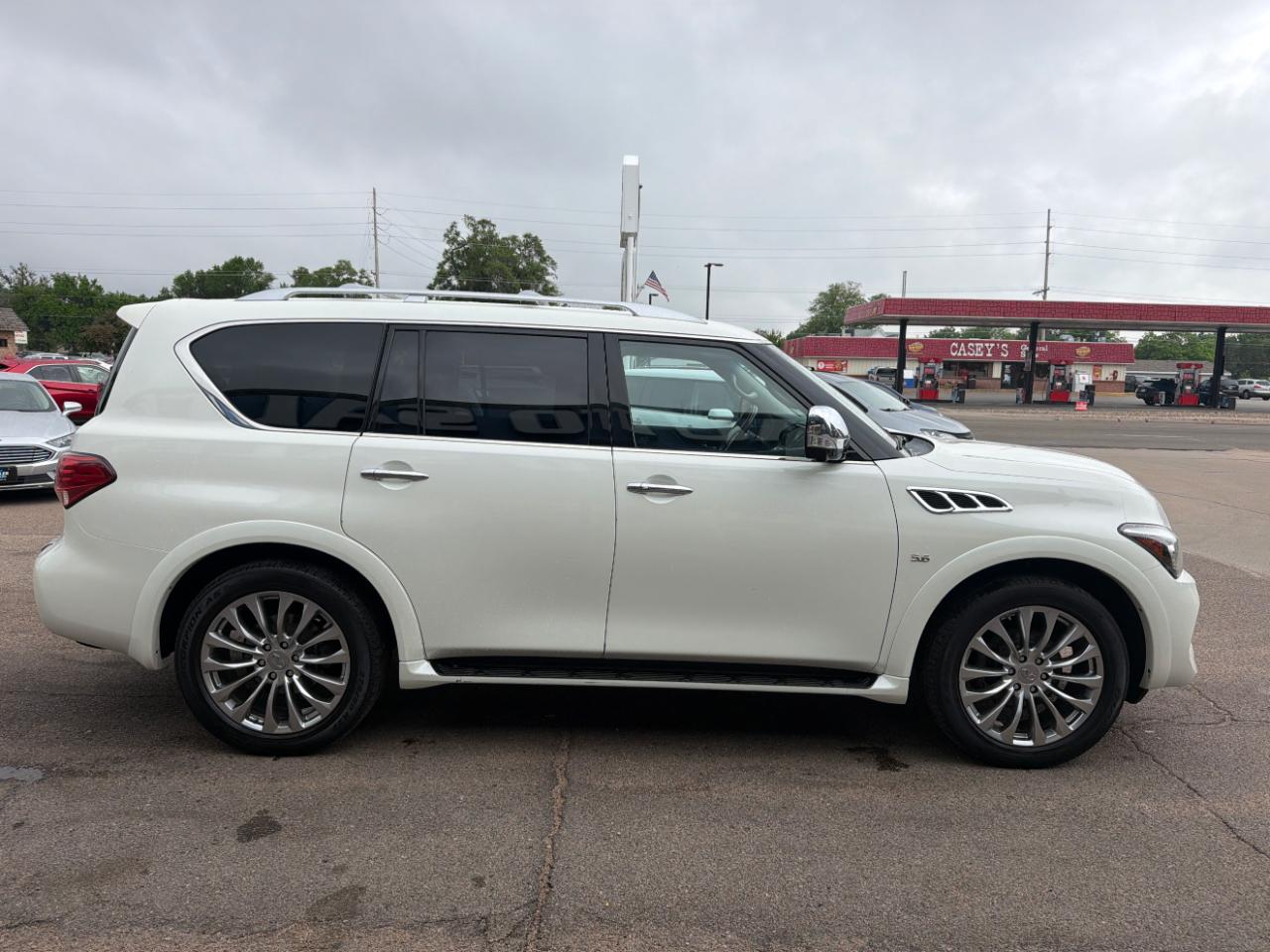 Infiniti QX80 4WD 4dr 2016