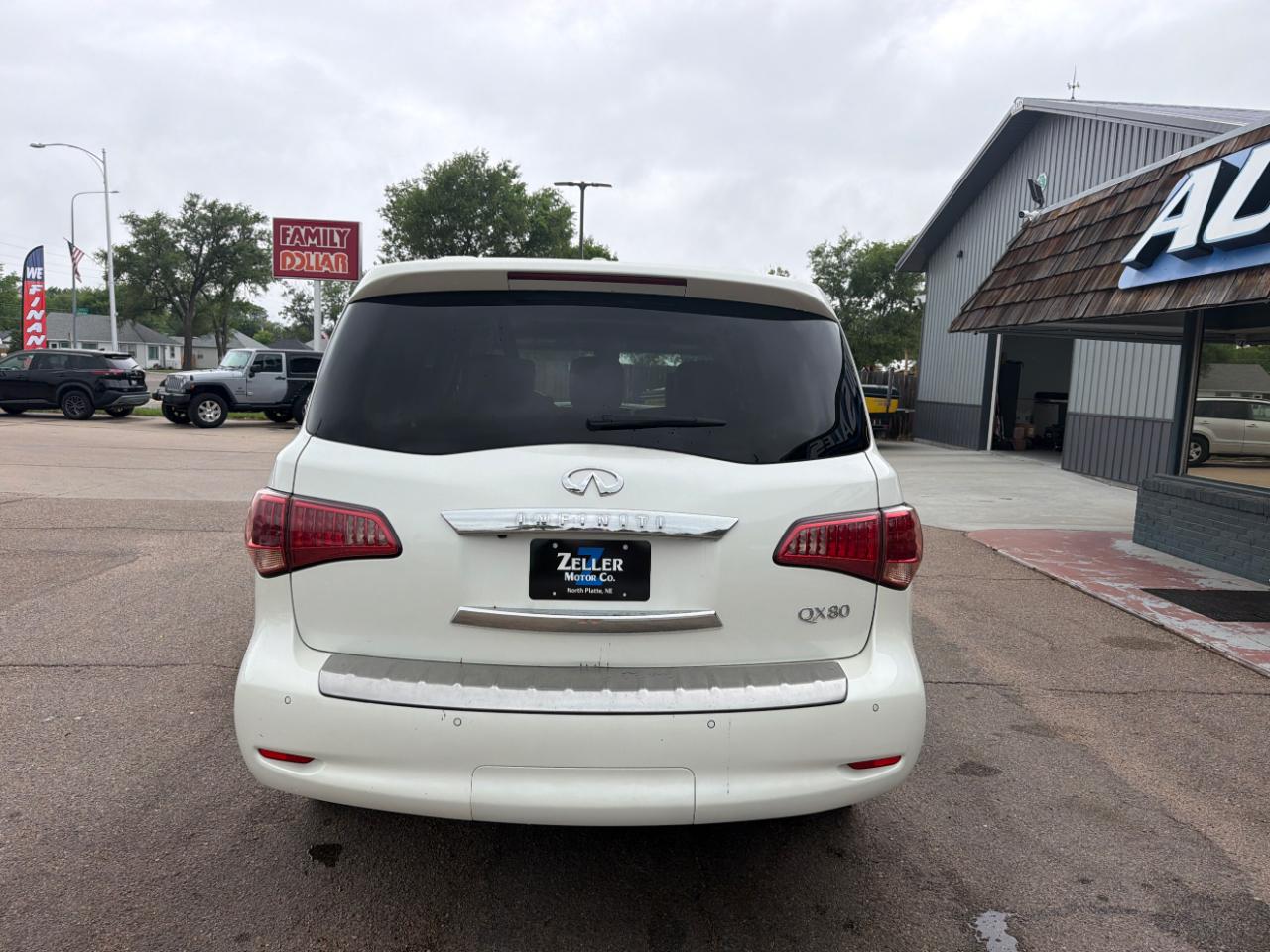 Infiniti QX80 4WD 4dr 2016
