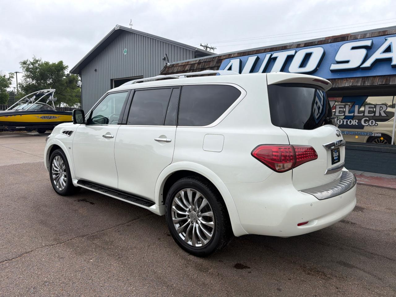 Infiniti QX80 4WD 4dr 2016