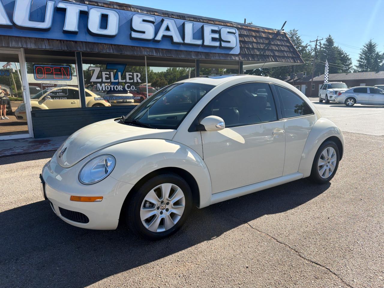 Volkswagen New Beetle Coupe 2dr Auto SE 2008