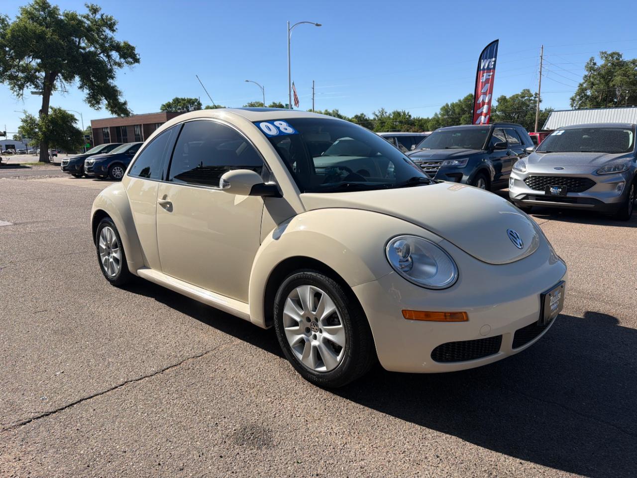 Volkswagen New Beetle Coupe 2dr Auto SE 2008