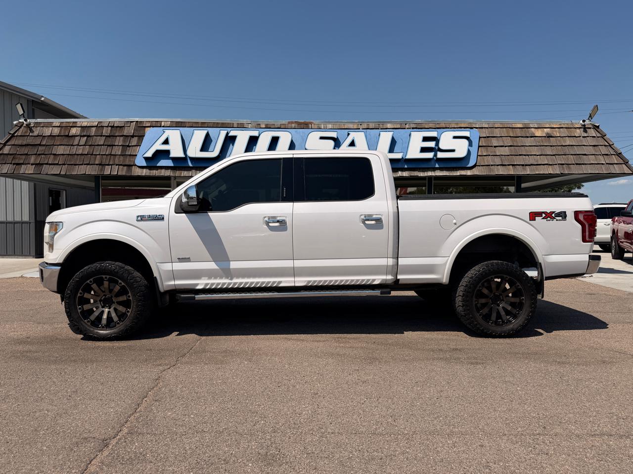 Ford F-150 4WD SuperCrew 145" Lariat 2016
