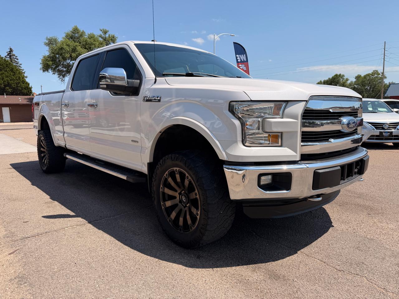 Ford F-150 4WD SuperCrew 145" Lariat 2016