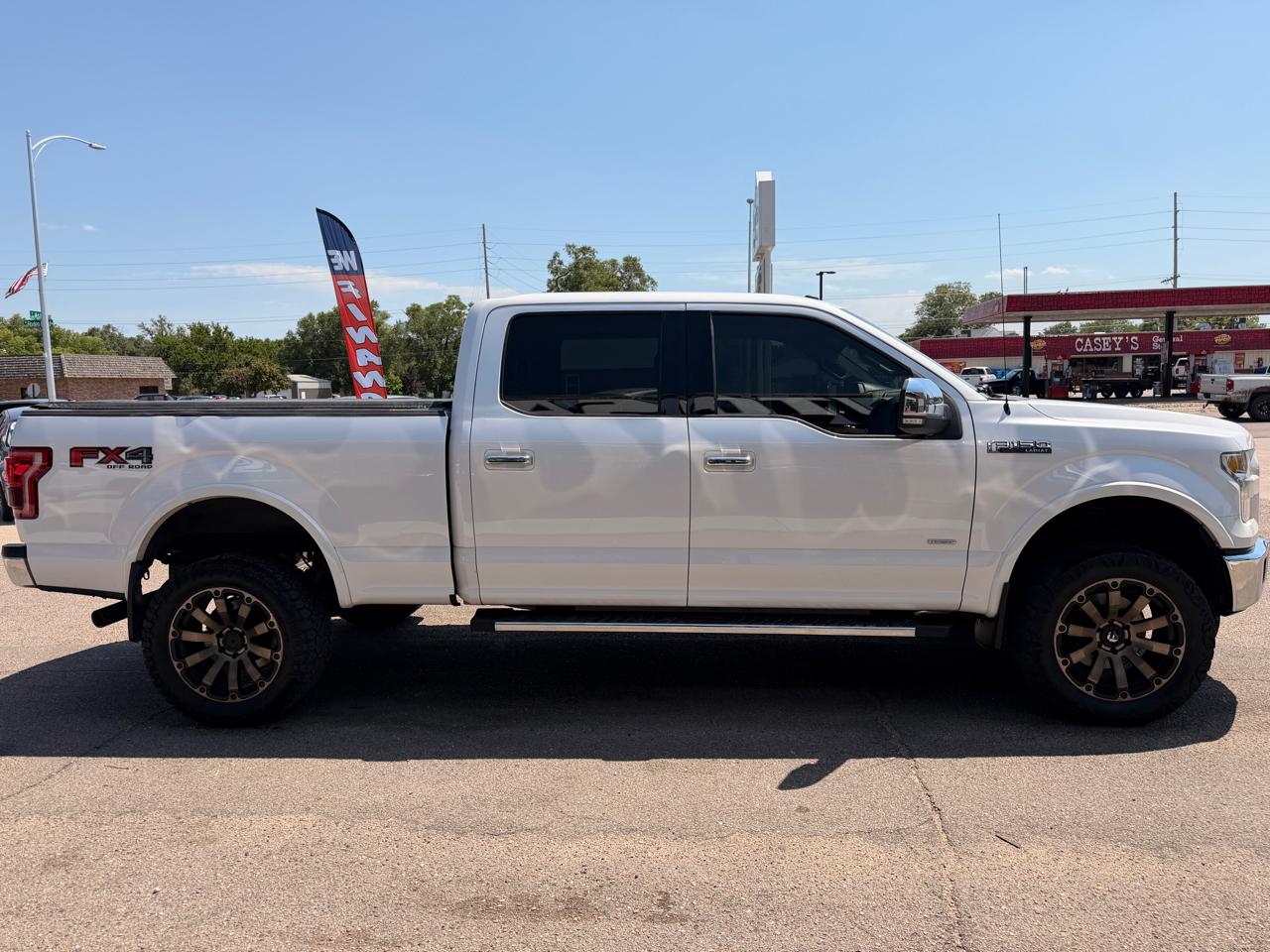 Ford F-150 4WD SuperCrew 145" Lariat 2016