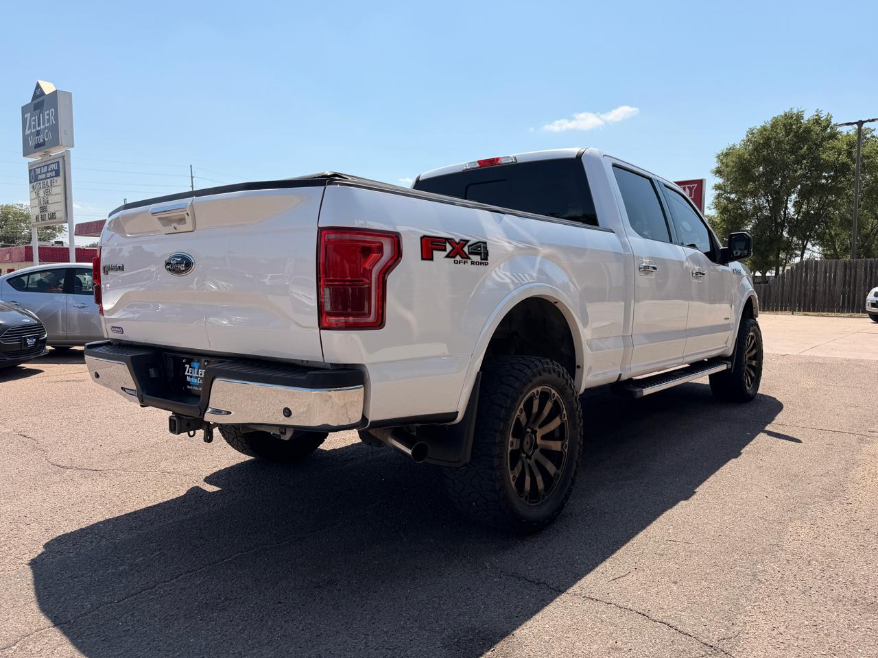 Ford F-150 4WD SuperCrew 145" Lariat 2016
