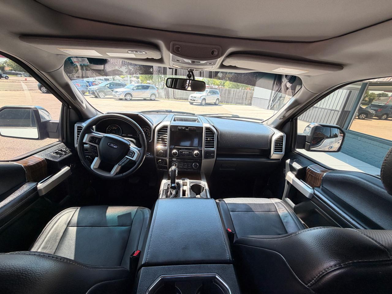 Ford F-150 4WD SuperCrew 145" Lariat 2016