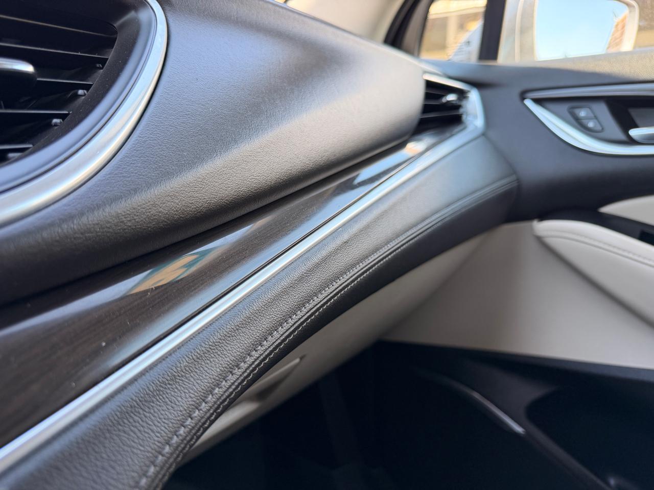 Buick Enclave AWD 4dr Essence 2019