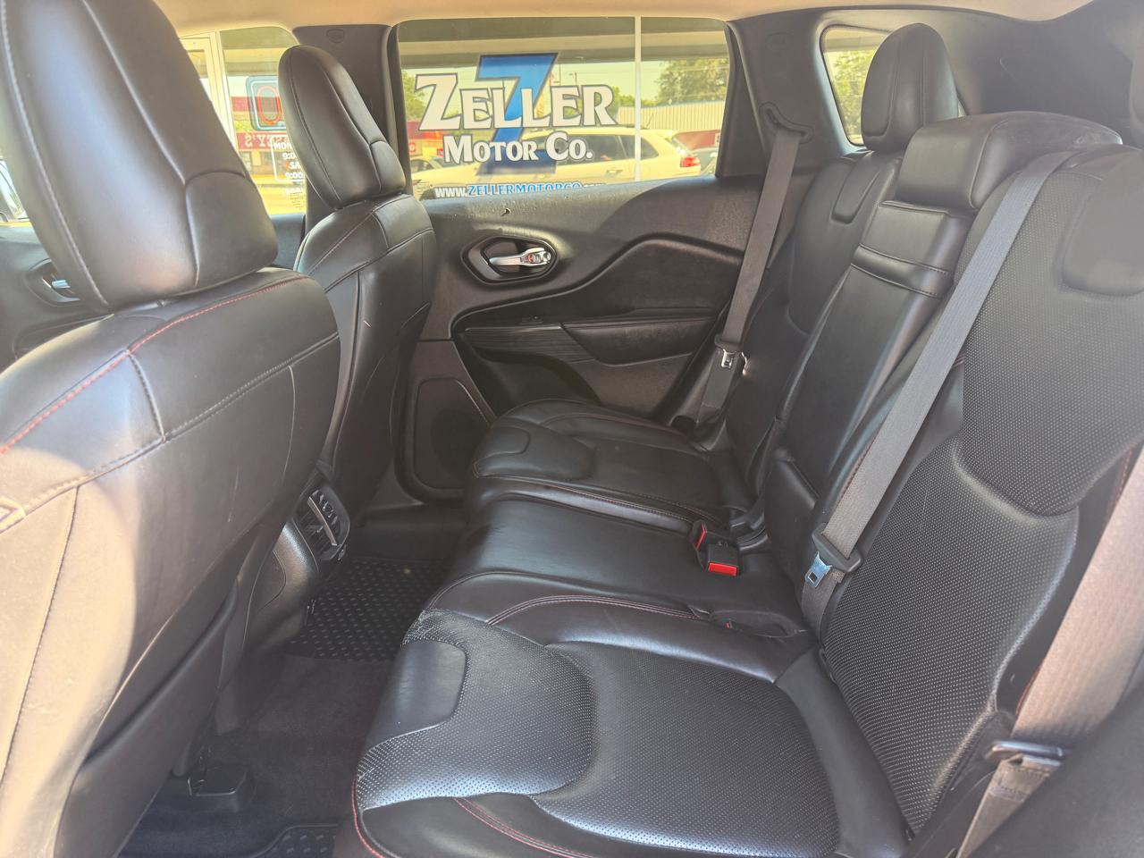Jeep Cherokee 4WD 4dr Trailhawk 2015