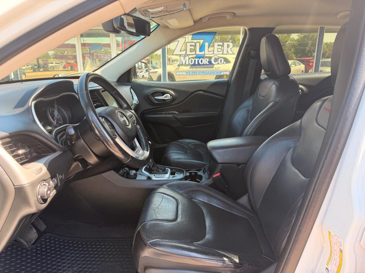 Jeep Cherokee 4WD 4dr Trailhawk 2015