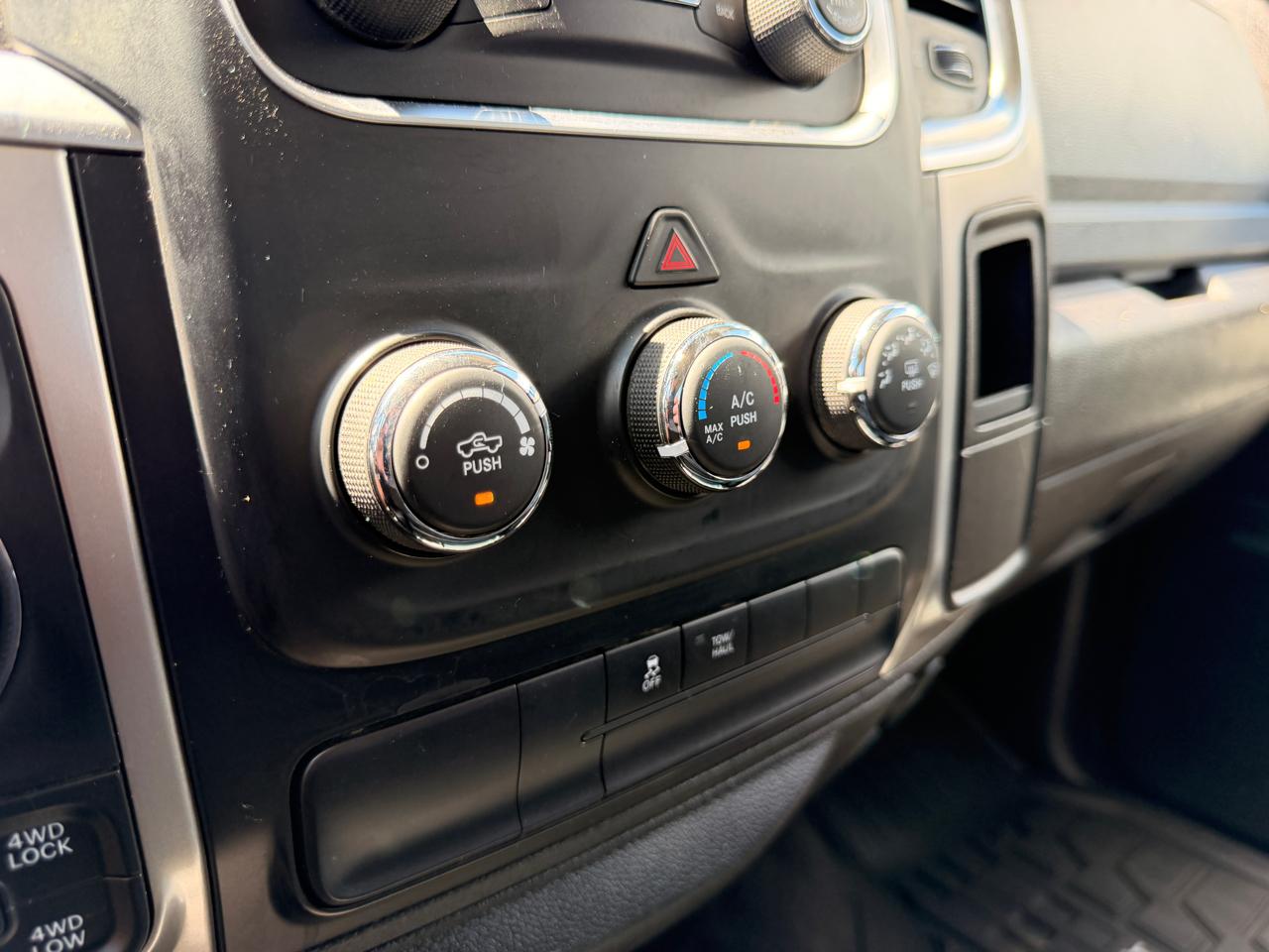 RAM 1500 SLT 4x4 Crew Cab 5'7" Box 2018