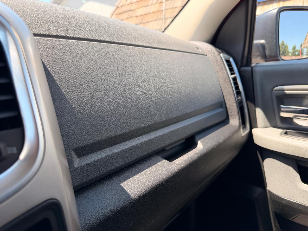 RAM 1500 SLT 4x4 Crew Cab 5'7" Box 2018