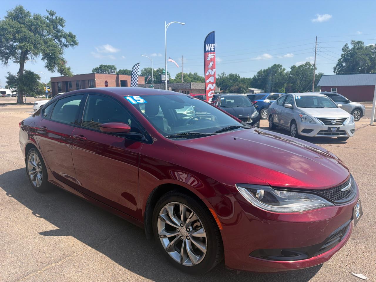 Chrysler 200 4dr Sdn S FWD 2015