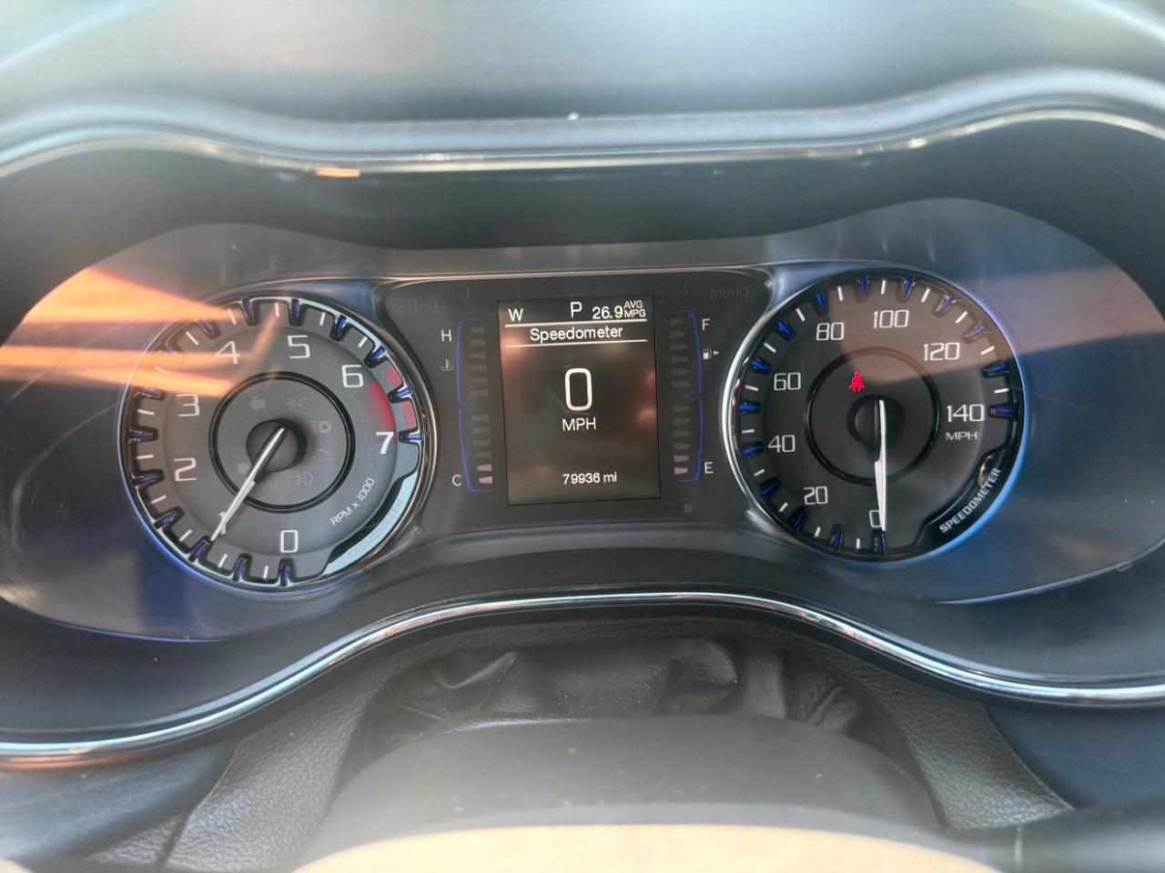 Chrysler 200 4dr Sdn S FWD 2015