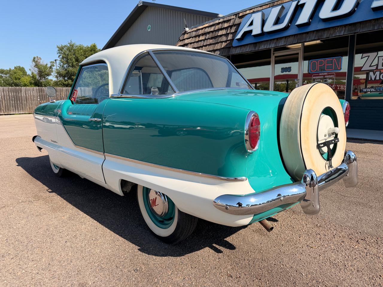 Nash Metropolitan  1957