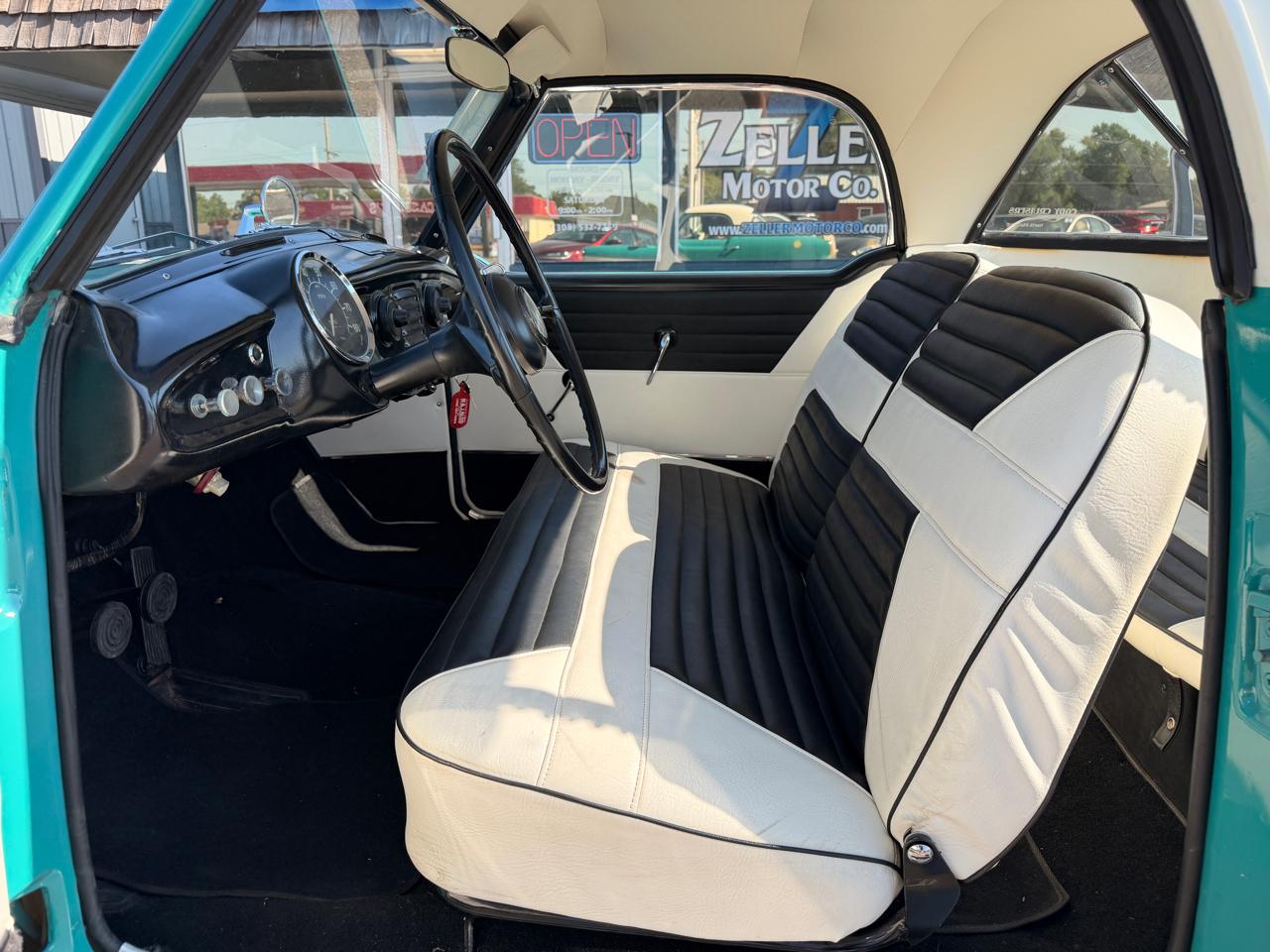 Nash Metropolitan  1957