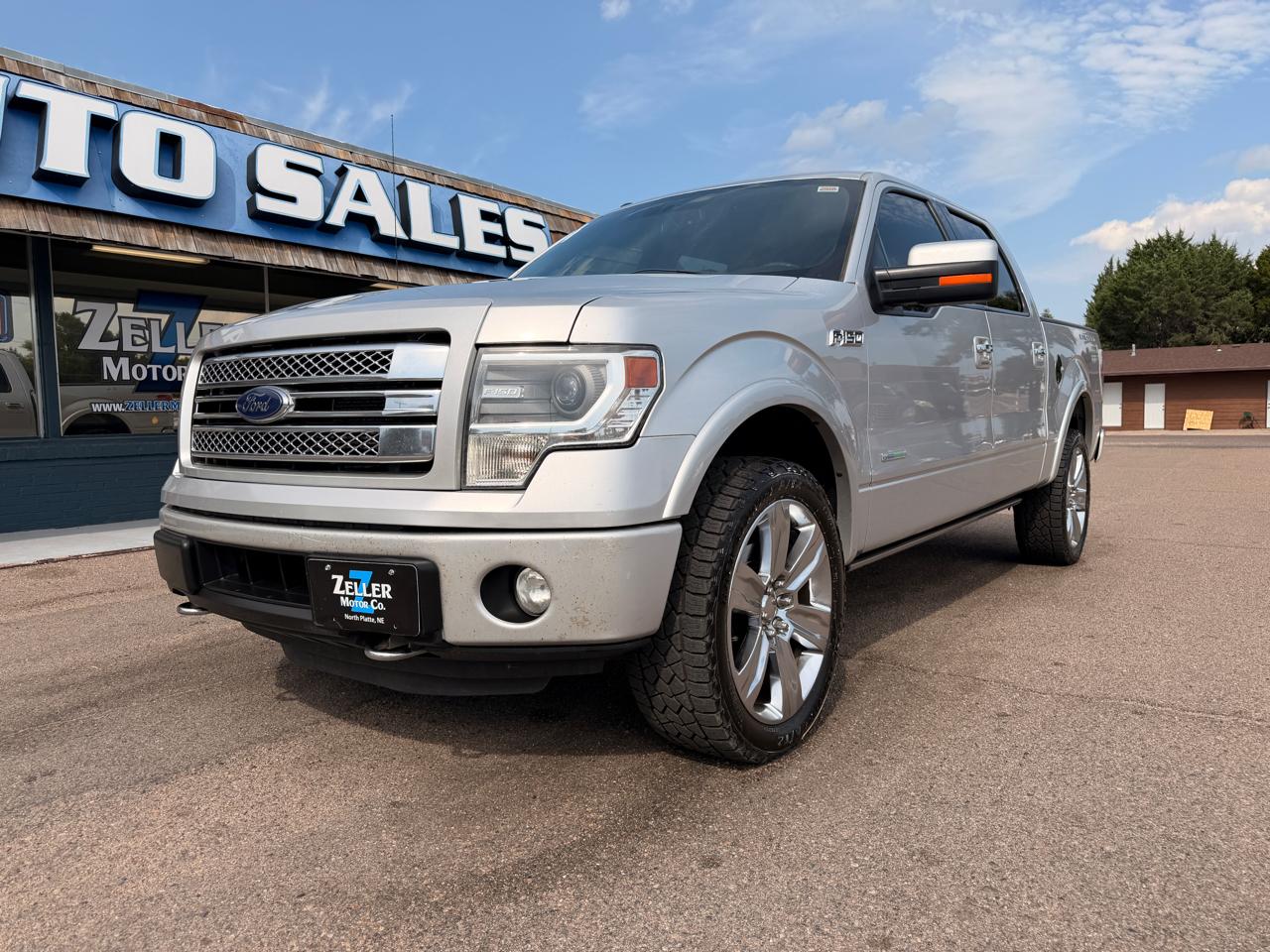 2014 Ford F-150 4WD SuperCrew 139" XL