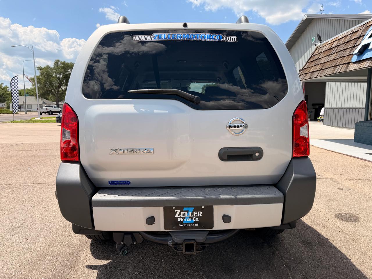 Nissan Xterra 4WD 4dr Auto S 2011