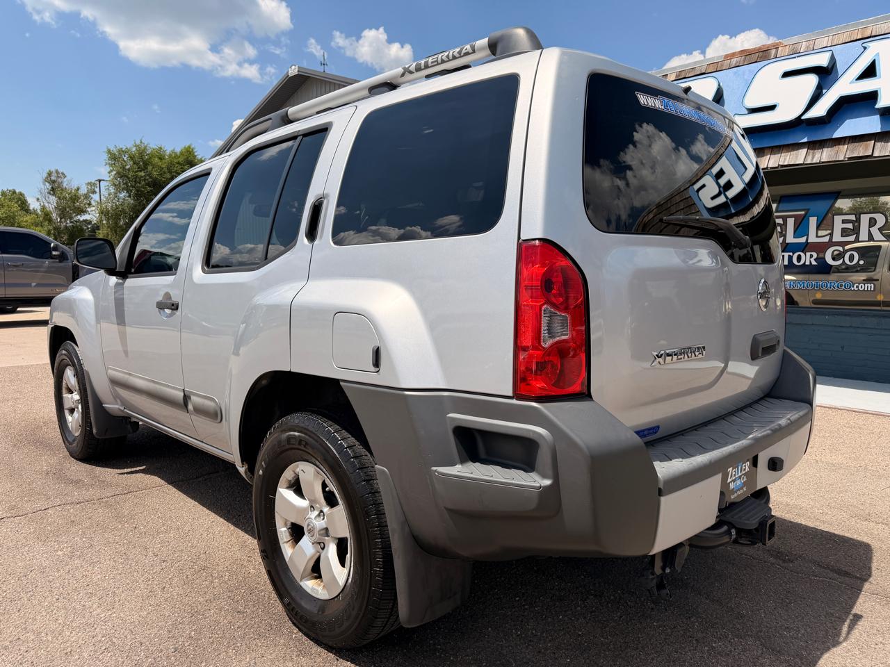 Nissan Xterra 4WD 4dr Auto S 2011