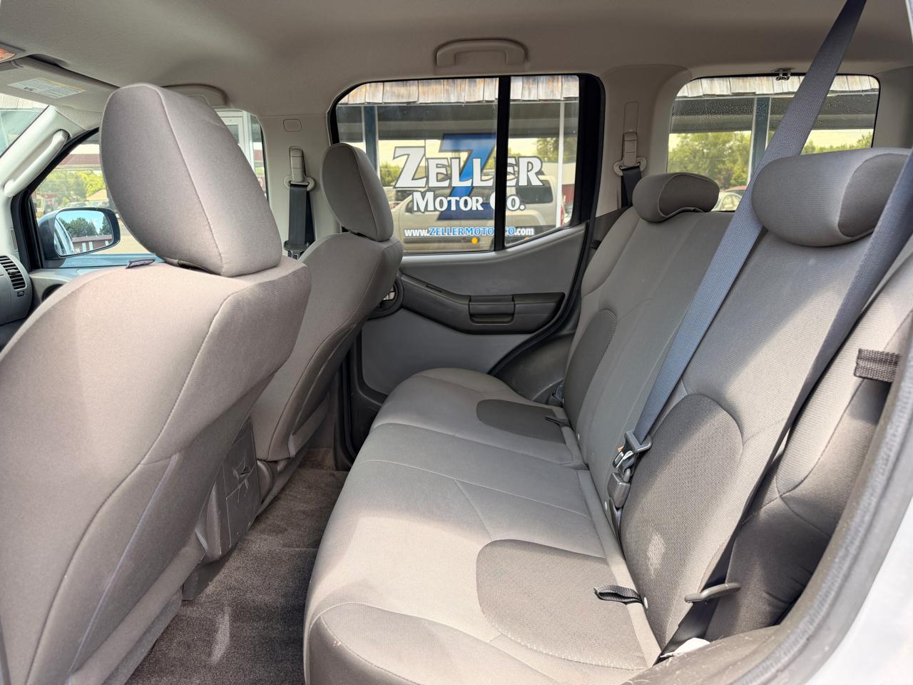 Nissan Xterra 4WD 4dr Auto S 2011