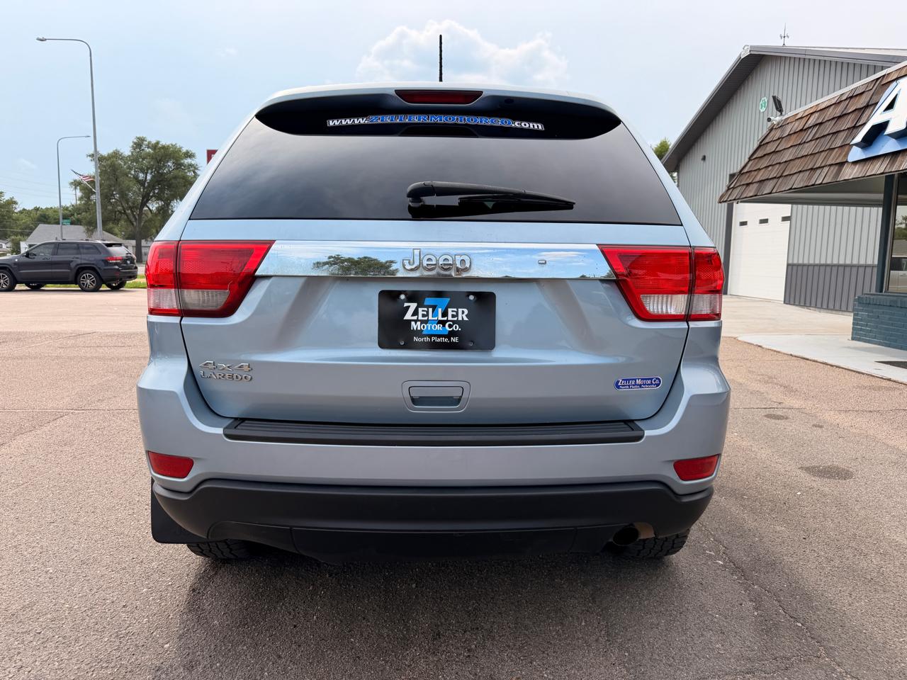 Jeep Grand Cherokee 4WD 4dr Laredo 2012