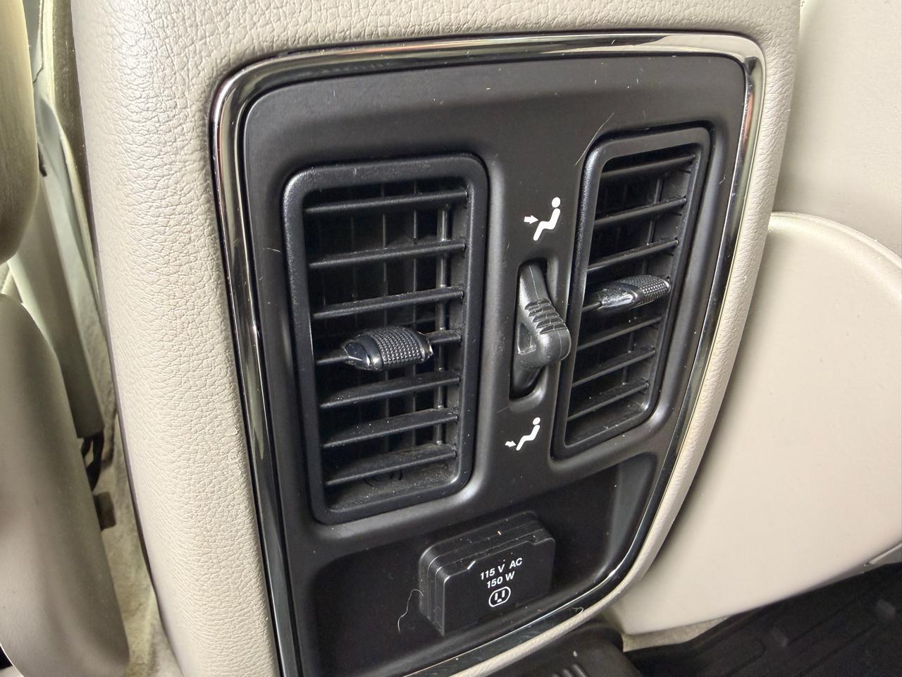 Jeep Grand Cherokee 4WD 4dr Laredo 2012