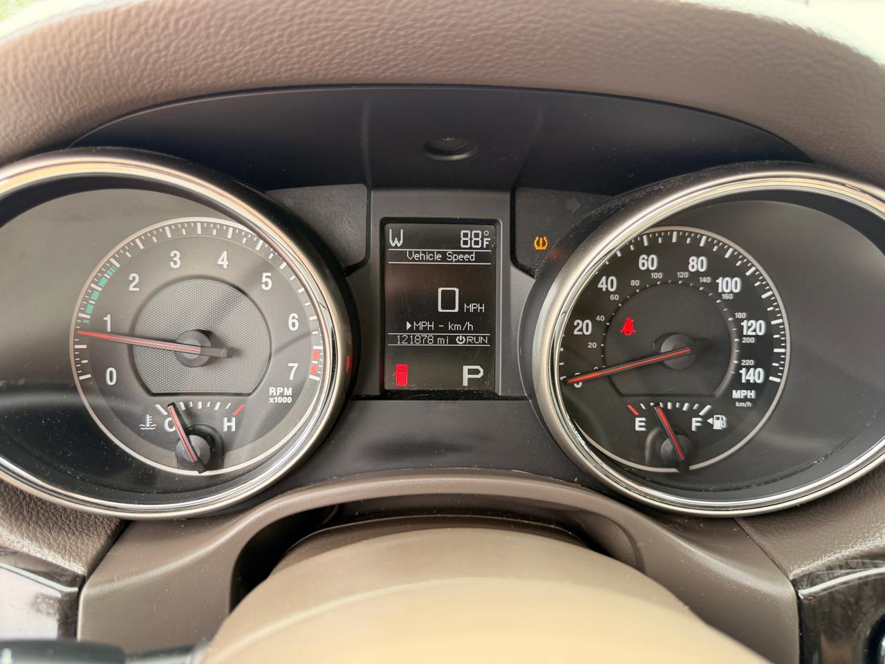 Jeep Grand Cherokee 4WD 4dr Laredo 2012