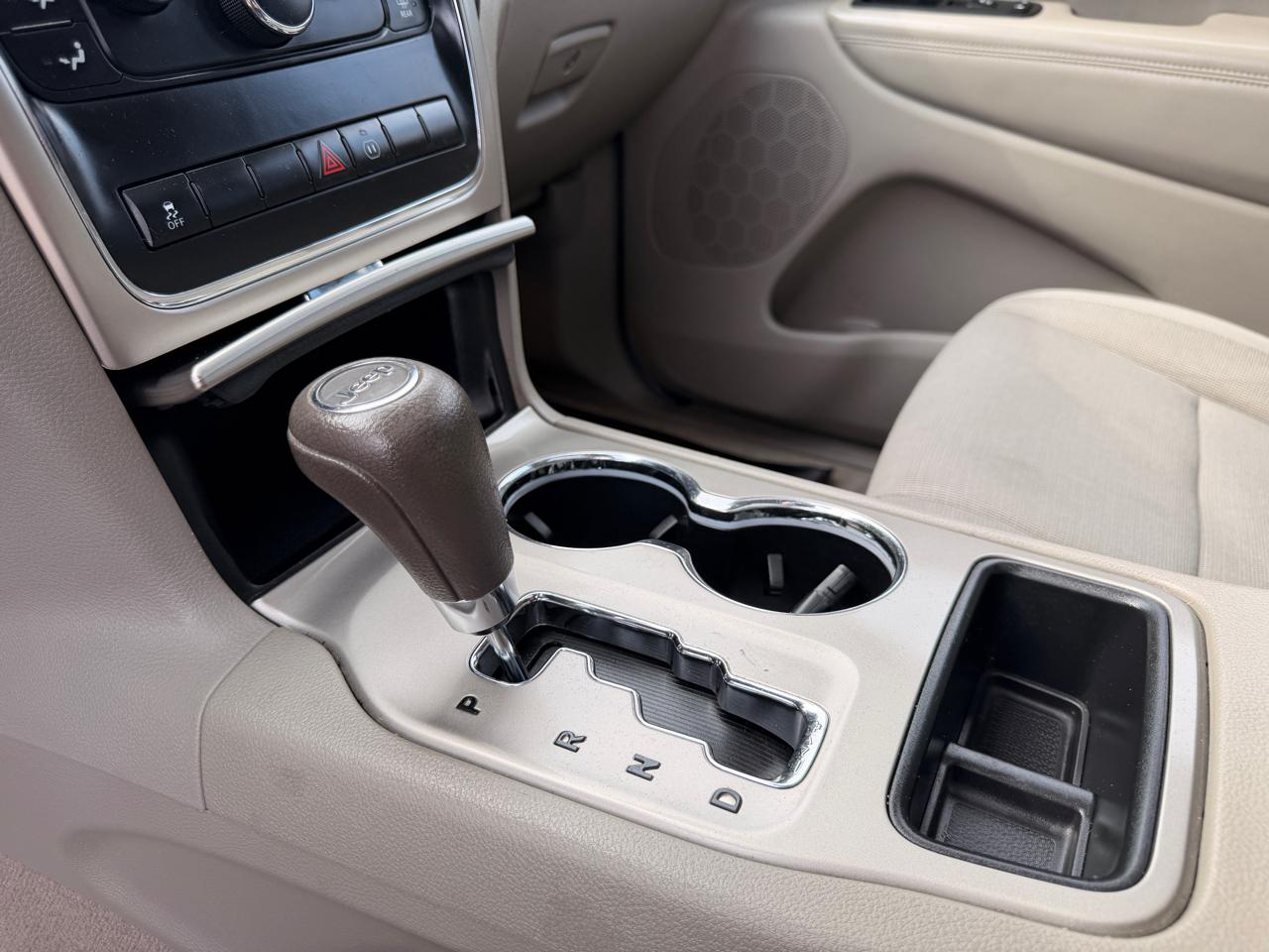 Jeep Grand Cherokee 4WD 4dr Laredo 2012