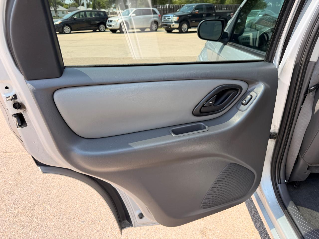 Ford Escape 4WD 4dr I4 CVT Hybrid 2007