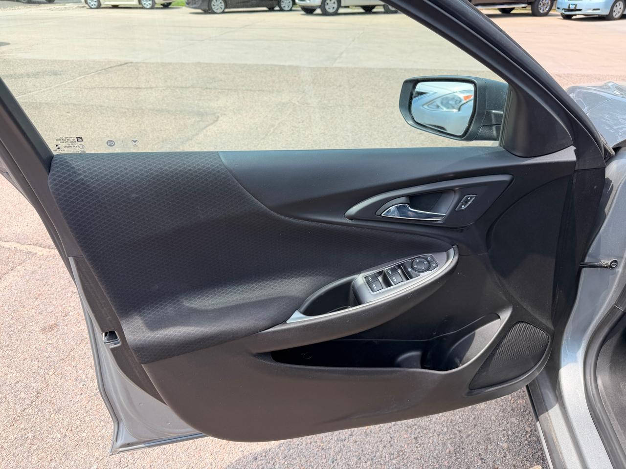 Chevrolet Malibu 4dr Sdn LS w/1FL 2023