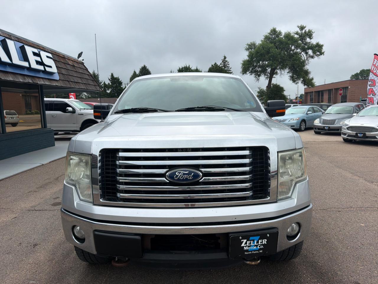Ford F-150 4WD SuperCrew 145" Lariat 2011