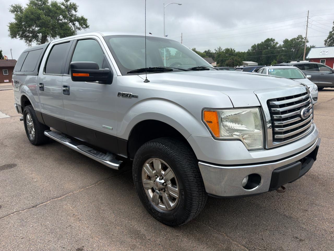 Ford F-150 4WD SuperCrew 145" Lariat 2011