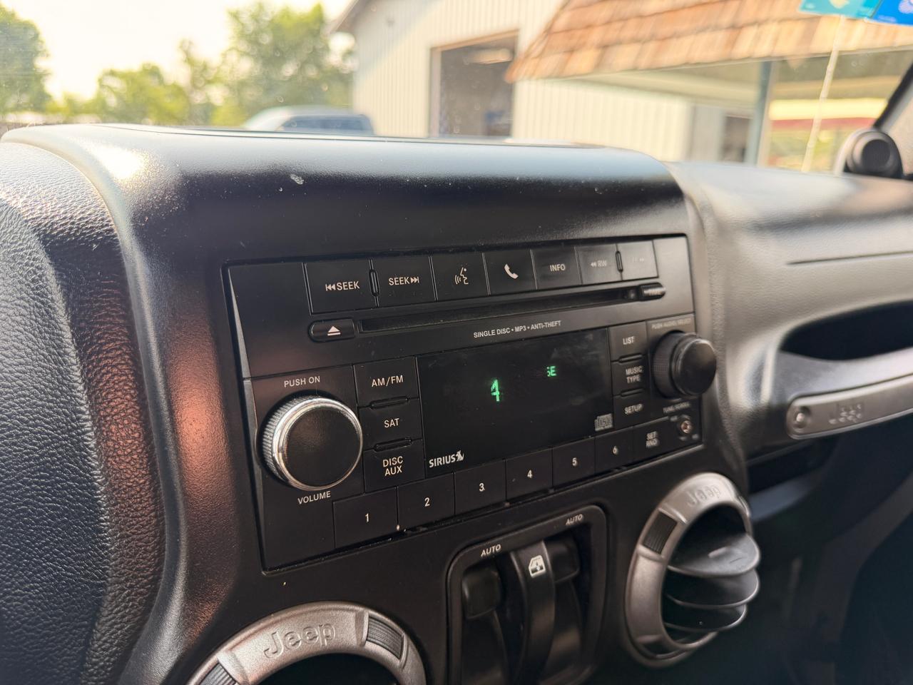 2014 Jeep Wrangler Sport - Photo 18