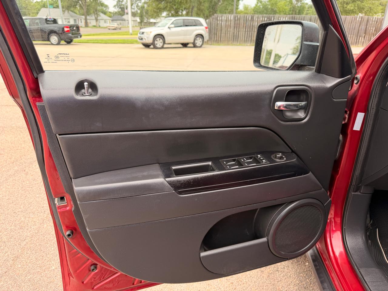 Jeep Patriot 4WD 4dr Sport 2015