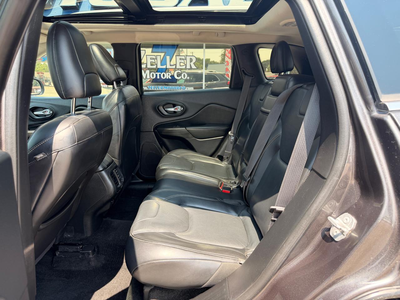 Jeep Cherokee 4WD 4dr Limited 2015
